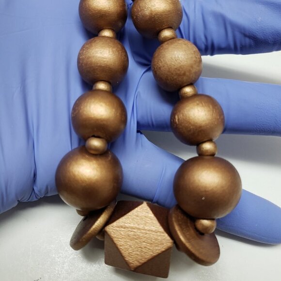 Women's Stunning Lightweight Brown plastic Beads Stretchy Necklace, 22" Stylish - Picture 3 of 7